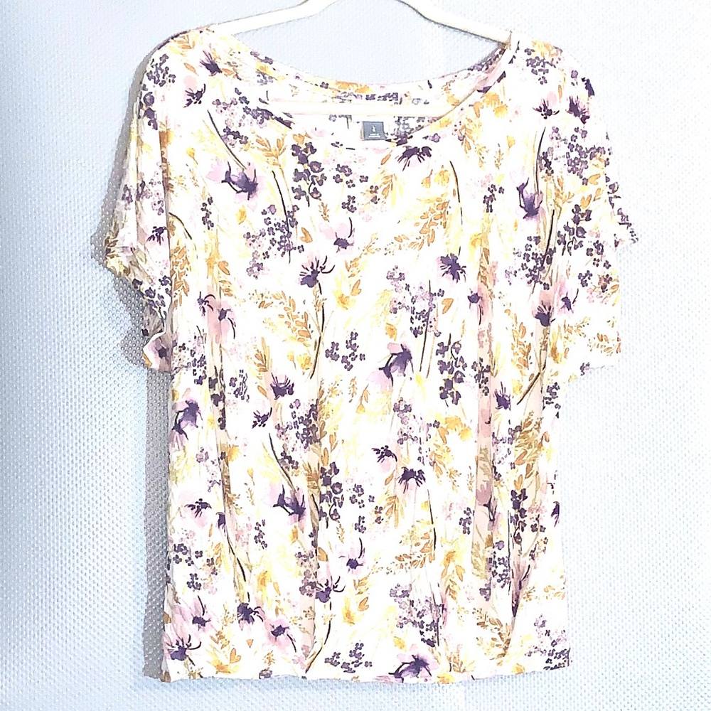 EUC Old Navy floral top 🌼